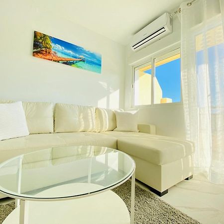 Fresh And Modern Delux Apartment In 1 Min From The Beach! Fuengirola Exterior foto